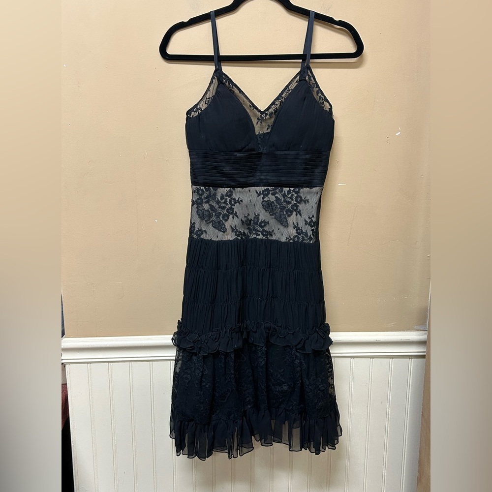 BASIX II Black Lace Tiered Sleevless Dress Party Formal Y2K Size 2